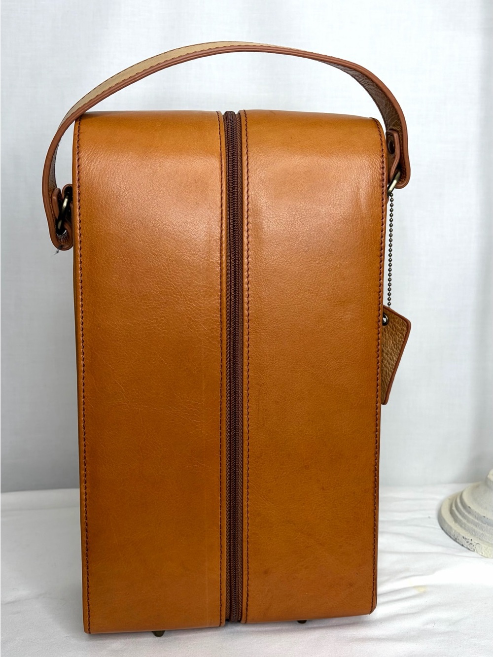 Clava Leather Two Bottle Wine Carrier - Tan - Picture 3 of 16